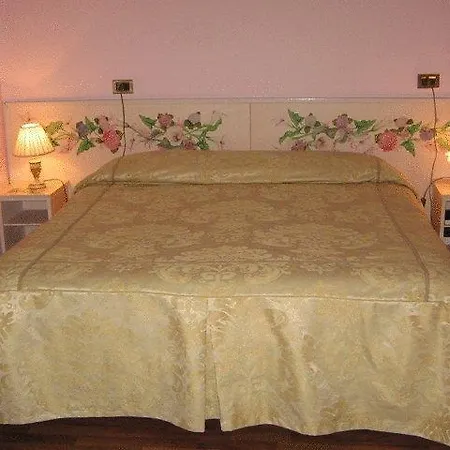 Rubens Bed & Breakfast 2*